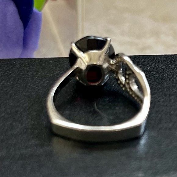 Daliglio Woman’s 14k WhiteGold over Sterling Sliver 5.2 CTW Grade:AA,Red Garnet - Picture 6 of 7